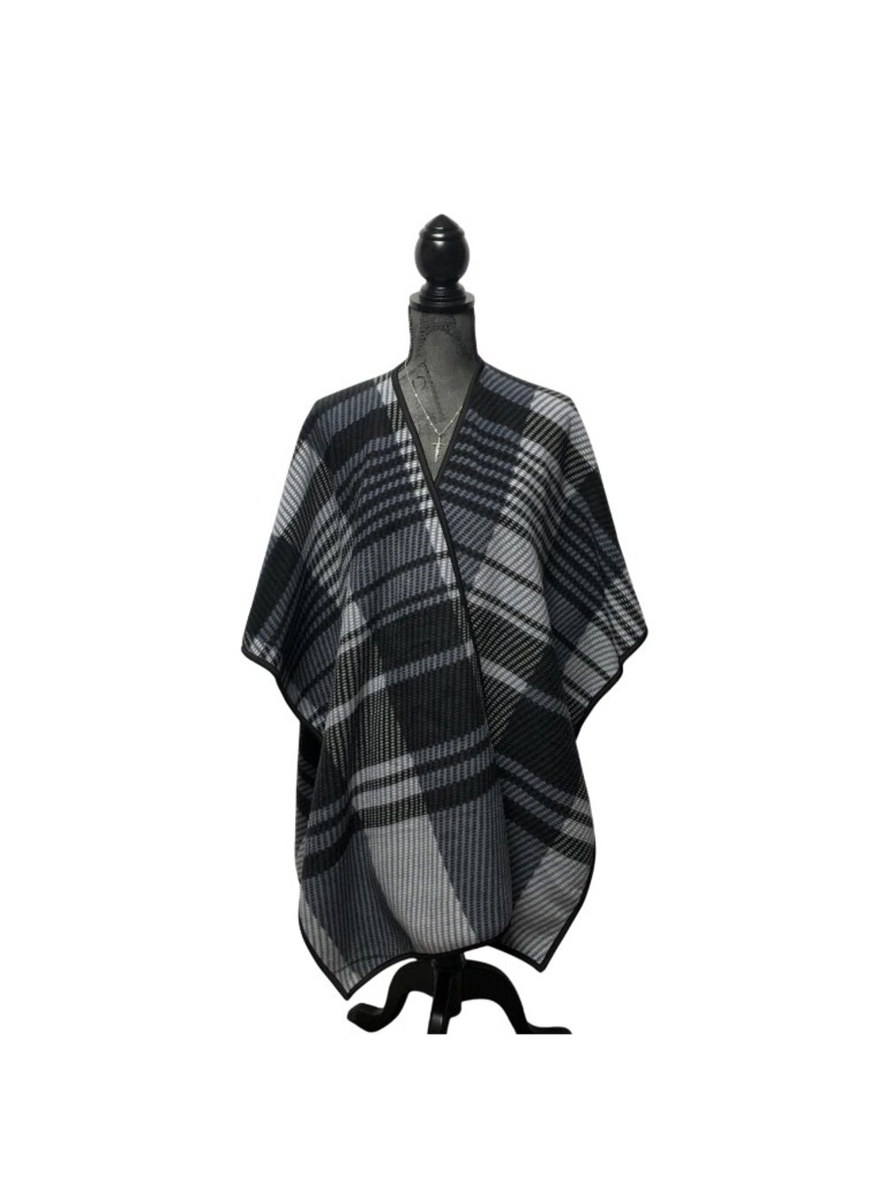 Ike Behar Poncho Shawl Womens One Size Black Gray Plaid Soft Fuzzy Inside Warm